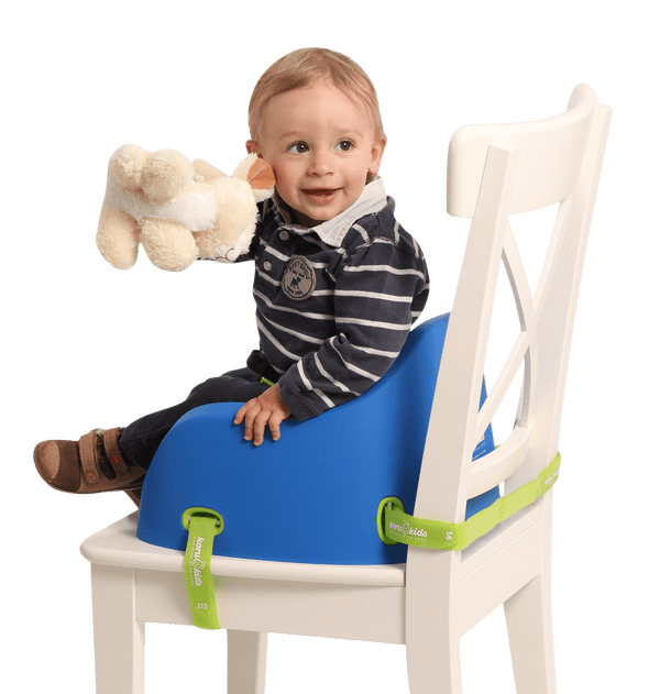 Praktische und pflegeleichte Sitzerhöhungen für Stühle von Koru Kids - So entspannt kann das Essen mit Kindern im Hotel sein
